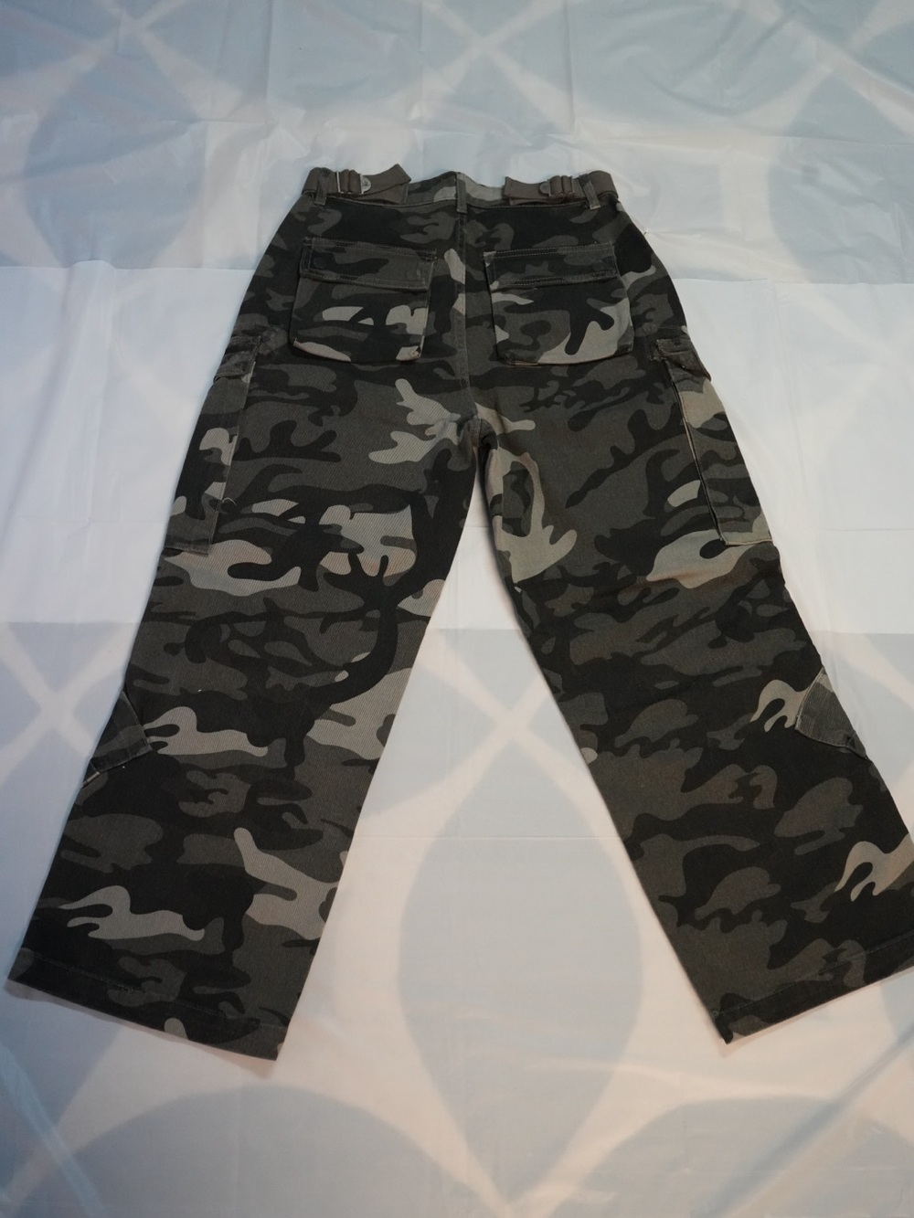 YoungLA Camo Cargo Pants - Picture 7 of 13